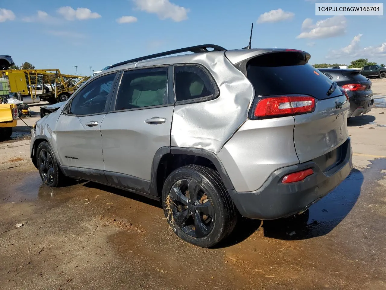 2016 Jeep Cherokee Latitude VIN: 1C4PJLCB6GW166704 Lot: 72582724