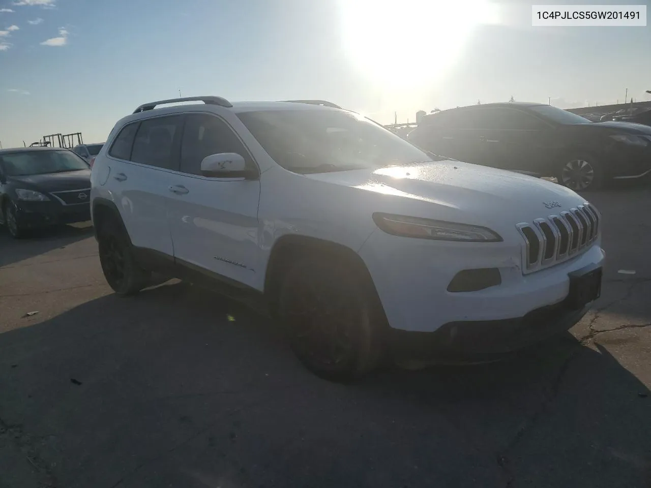 2016 Jeep Cherokee Latitude VIN: 1C4PJLCS5GW201491 Lot: 72912094