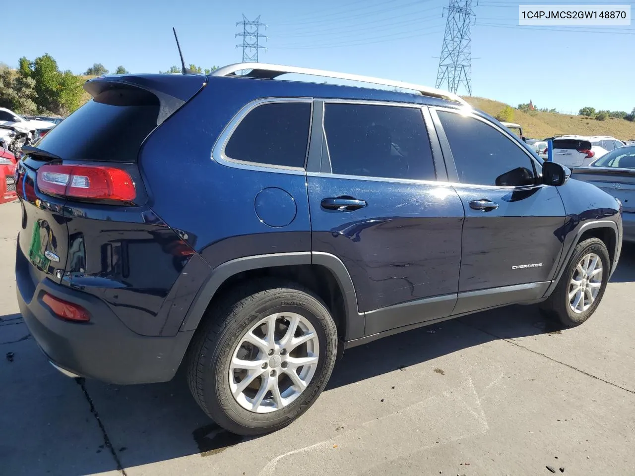 2016 Jeep Cherokee Latitude VIN: 1C4PJMCS2GW148870 Lot: 72992064