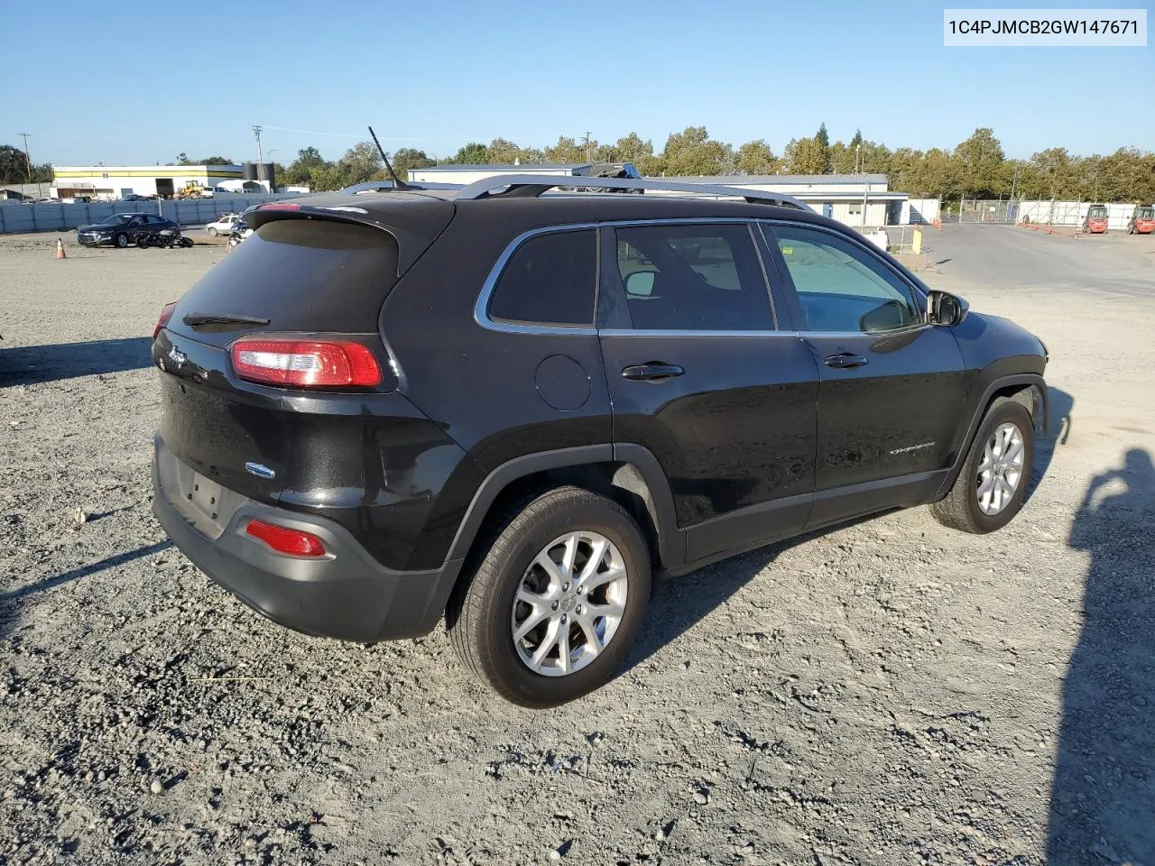 2016 Jeep Cherokee Latitude VIN: 1C4PJMCB2GW147671 Lot: 73412444