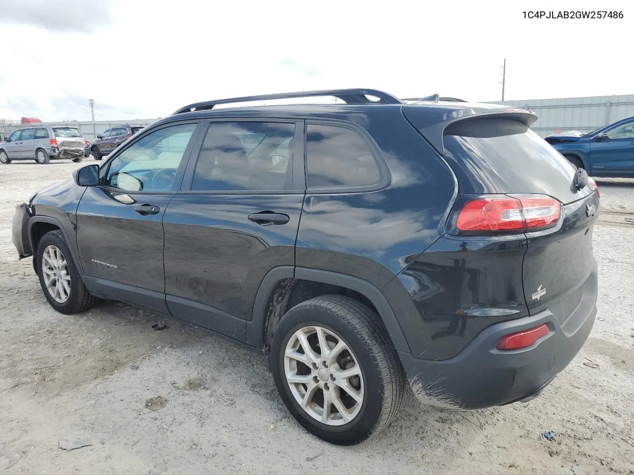 1C4PJLAB2GW257486 2016 Jeep Cherokee Sport