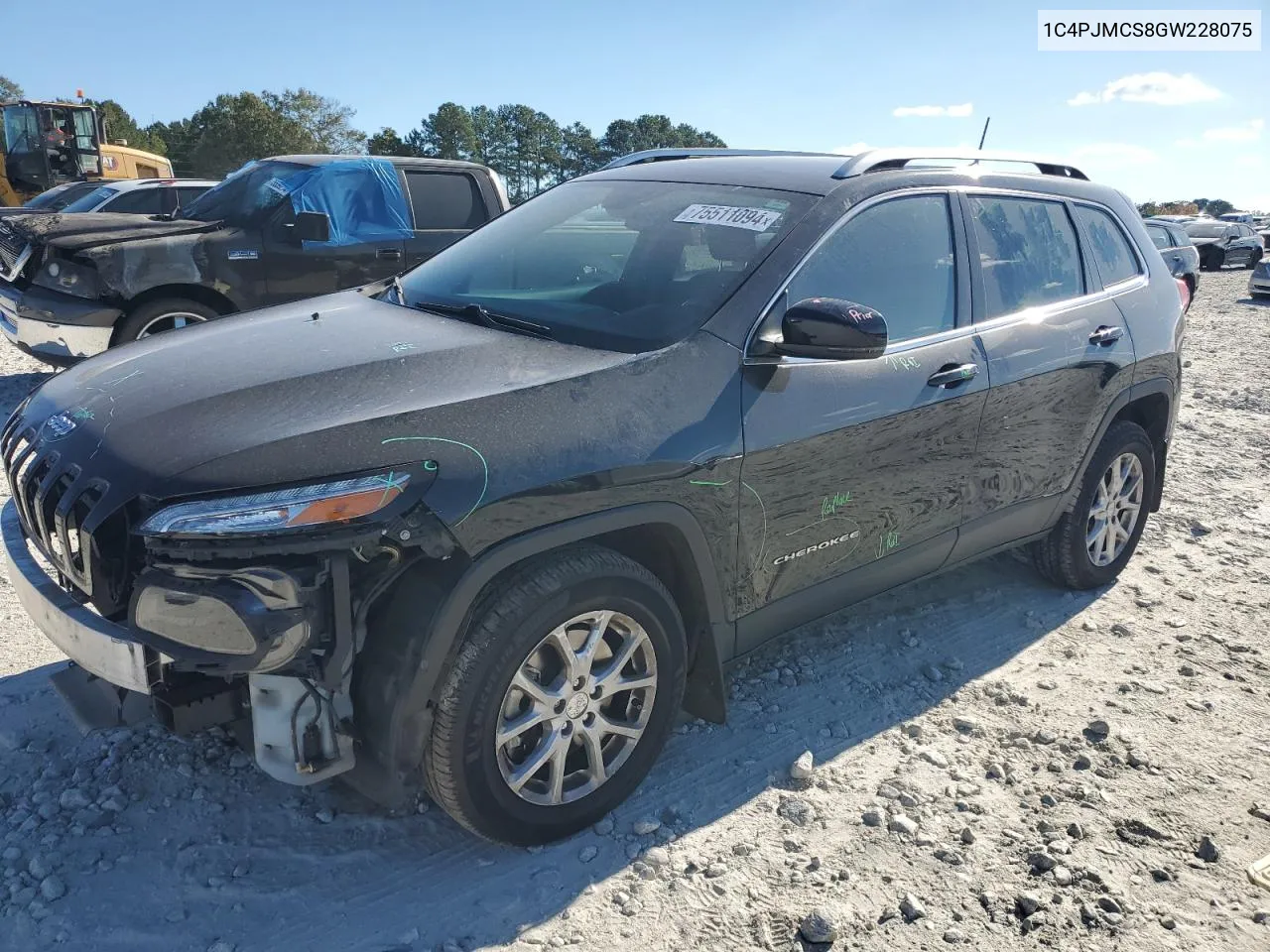 2016 Jeep Cherokee Latitude VIN: 1C4PJMCS8GW228075 Lot: 75511094