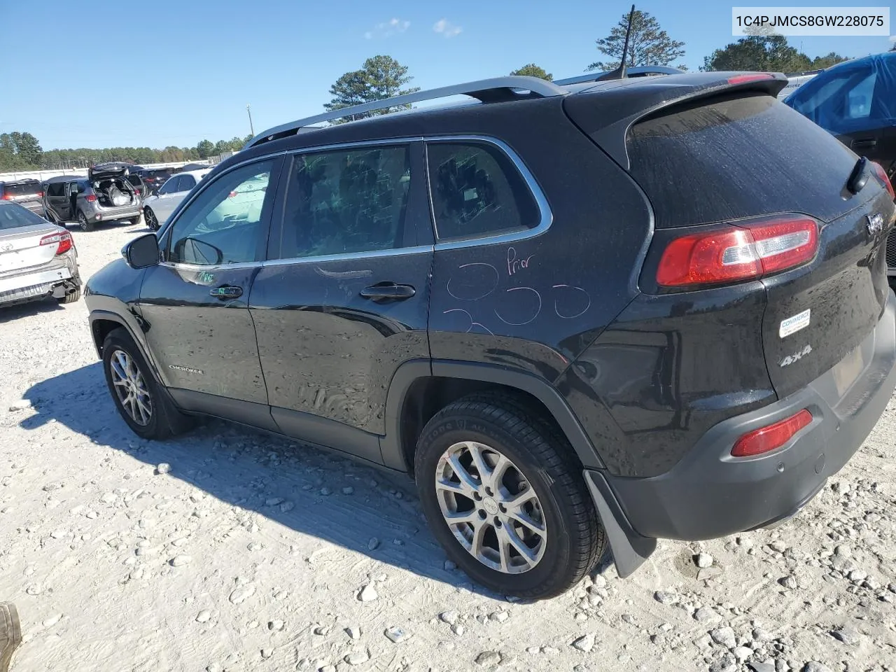 2016 Jeep Cherokee Latitude VIN: 1C4PJMCS8GW228075 Lot: 75511094