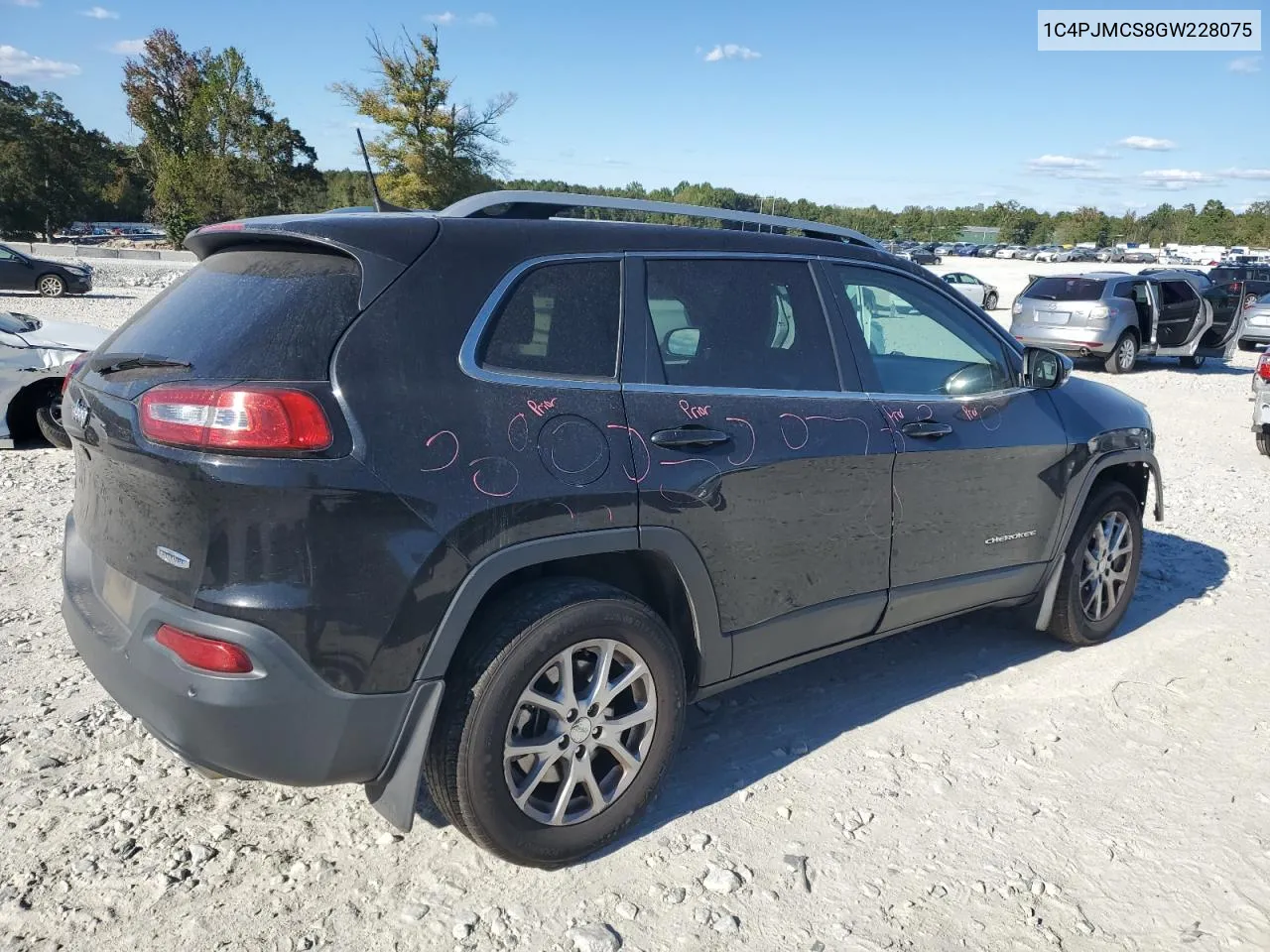 2016 Jeep Cherokee Latitude VIN: 1C4PJMCS8GW228075 Lot: 75511094