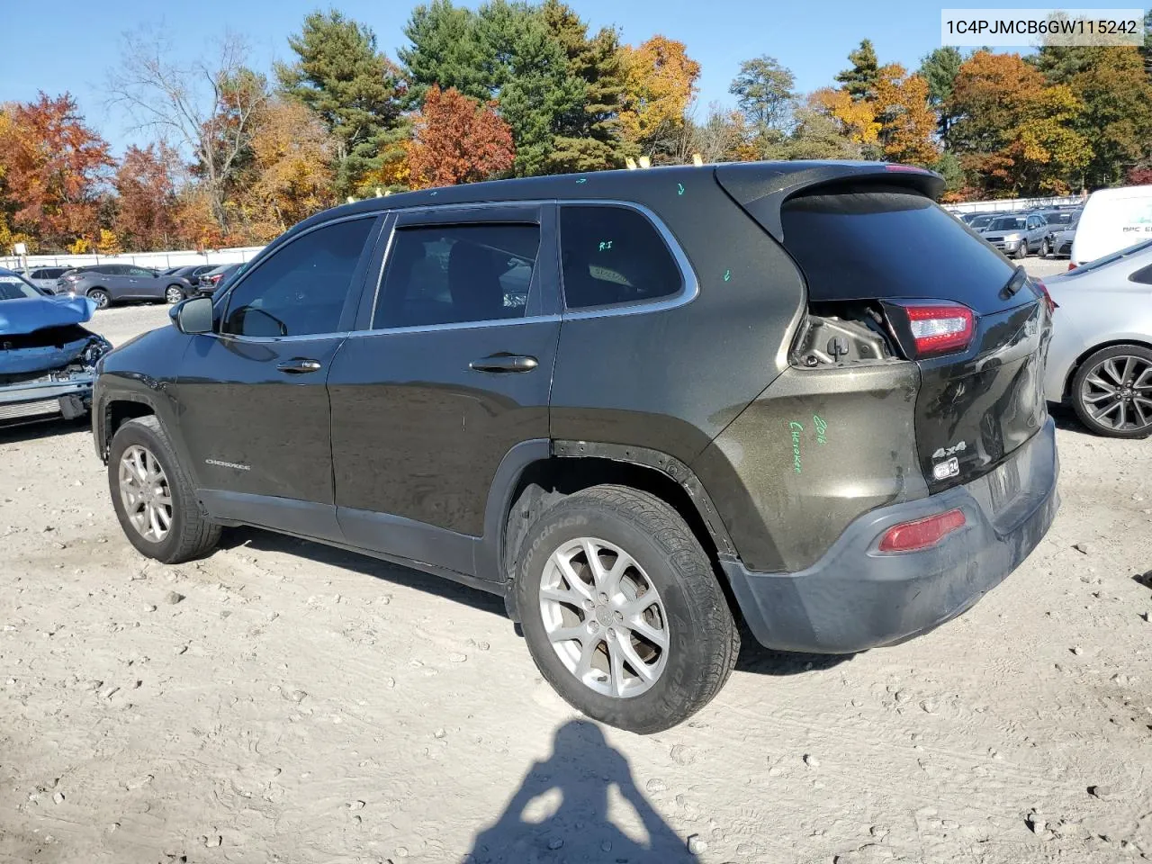 2016 Jeep Cherokee Latitude VIN: 1C4PJMCB6GW115242 Lot: 75814724