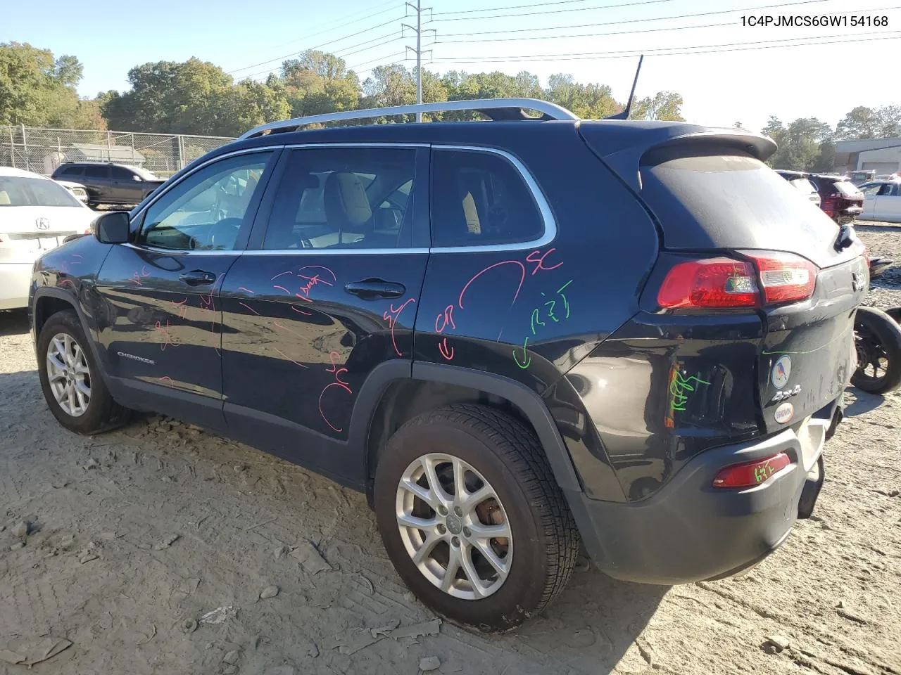 2016 Jeep Cherokee Latitude VIN: 1C4PJMCS6GW154168 Lot: 76724004