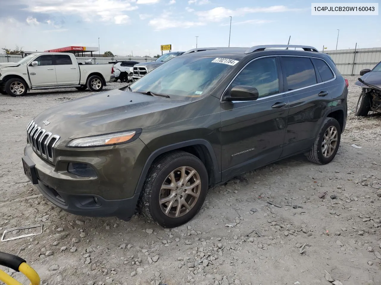 2016 Jeep Cherokee Latitude VIN: 1C4PJLCB2GW160043 Lot: 77021784