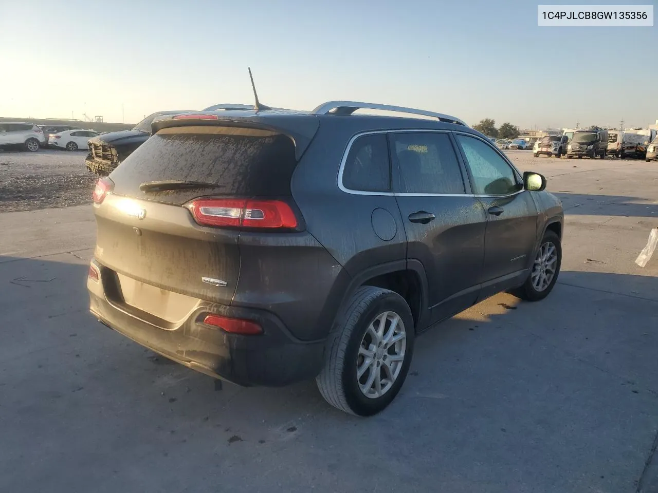 2016 Jeep Cherokee Latitude VIN: 1C4PJLCB8GW135356 Lot: 77184294