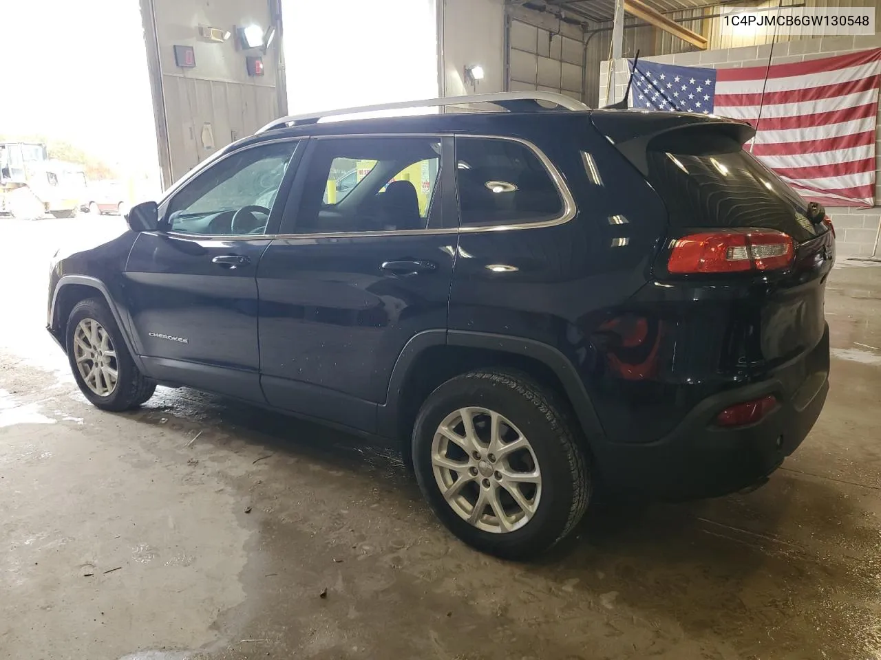 2016 Jeep Cherokee Latitude VIN: 1C4PJMCB6GW130548 Lot: 77482804