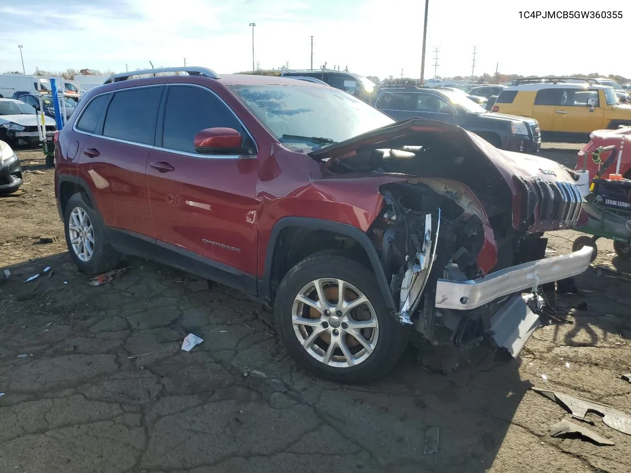 2016 Jeep Cherokee Latitude VIN: 1C4PJMCB5GW360355 Lot: 77852064