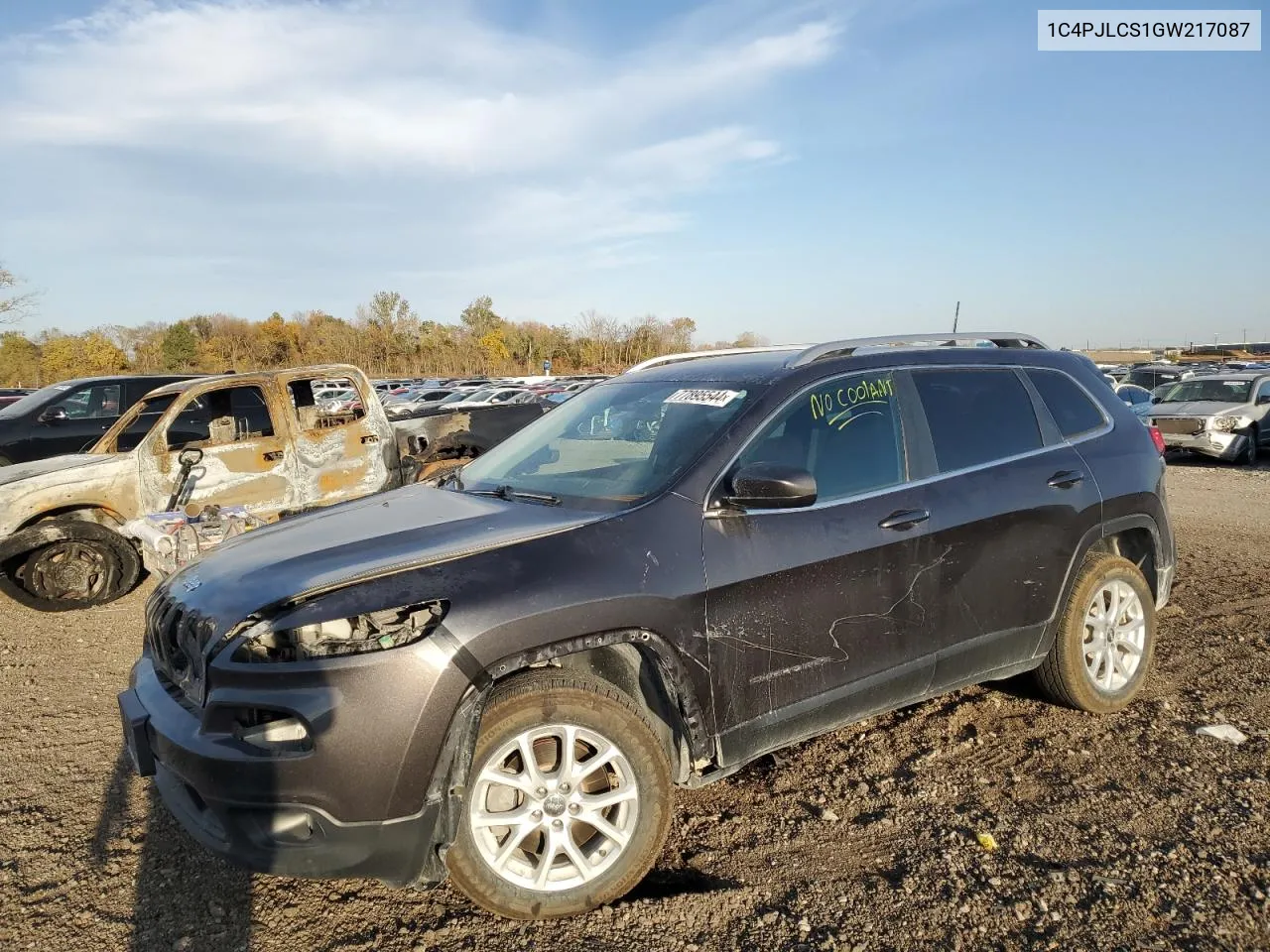 2016 Jeep Cherokee Latitude VIN: 1C4PJLCS1GW217087 Lot: 77895544