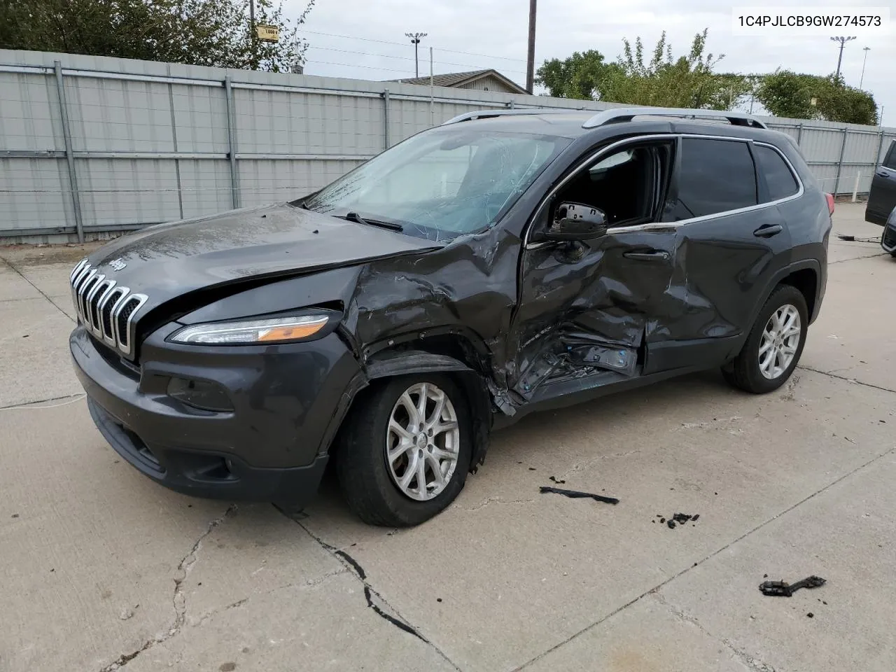 2016 Jeep Cherokee Latitude VIN: 1C4PJLCB9GW274573 Lot: 78181574