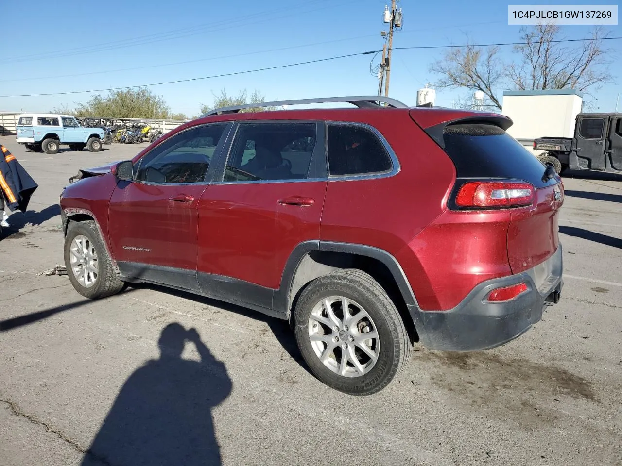 2016 Jeep Cherokee Latitude VIN: 1C4PJLCB1GW137269 Lot: 79413204