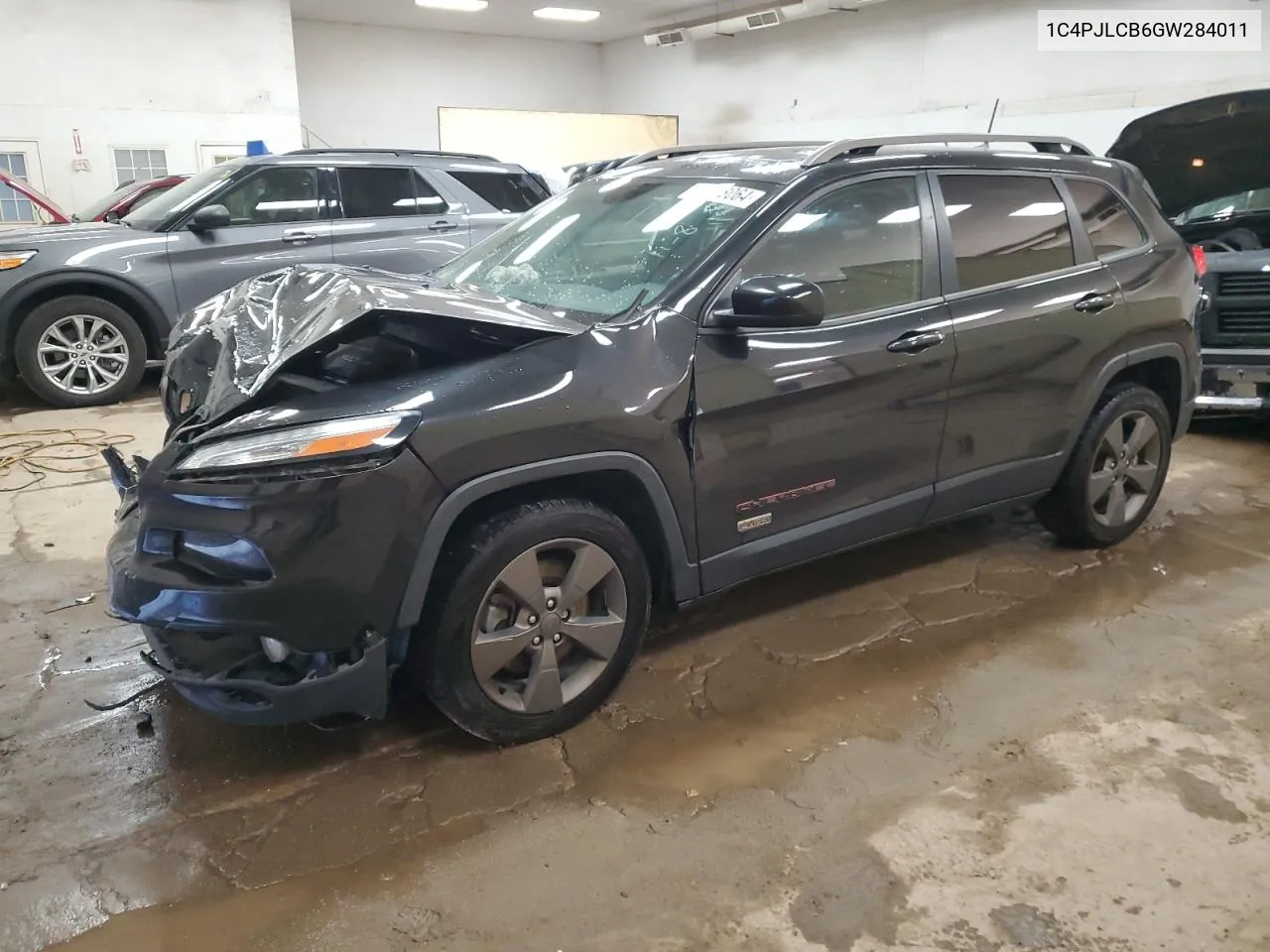 2016 Jeep Cherokee Latitude VIN: 1C4PJLCB6GW284011 Lot: 79848064