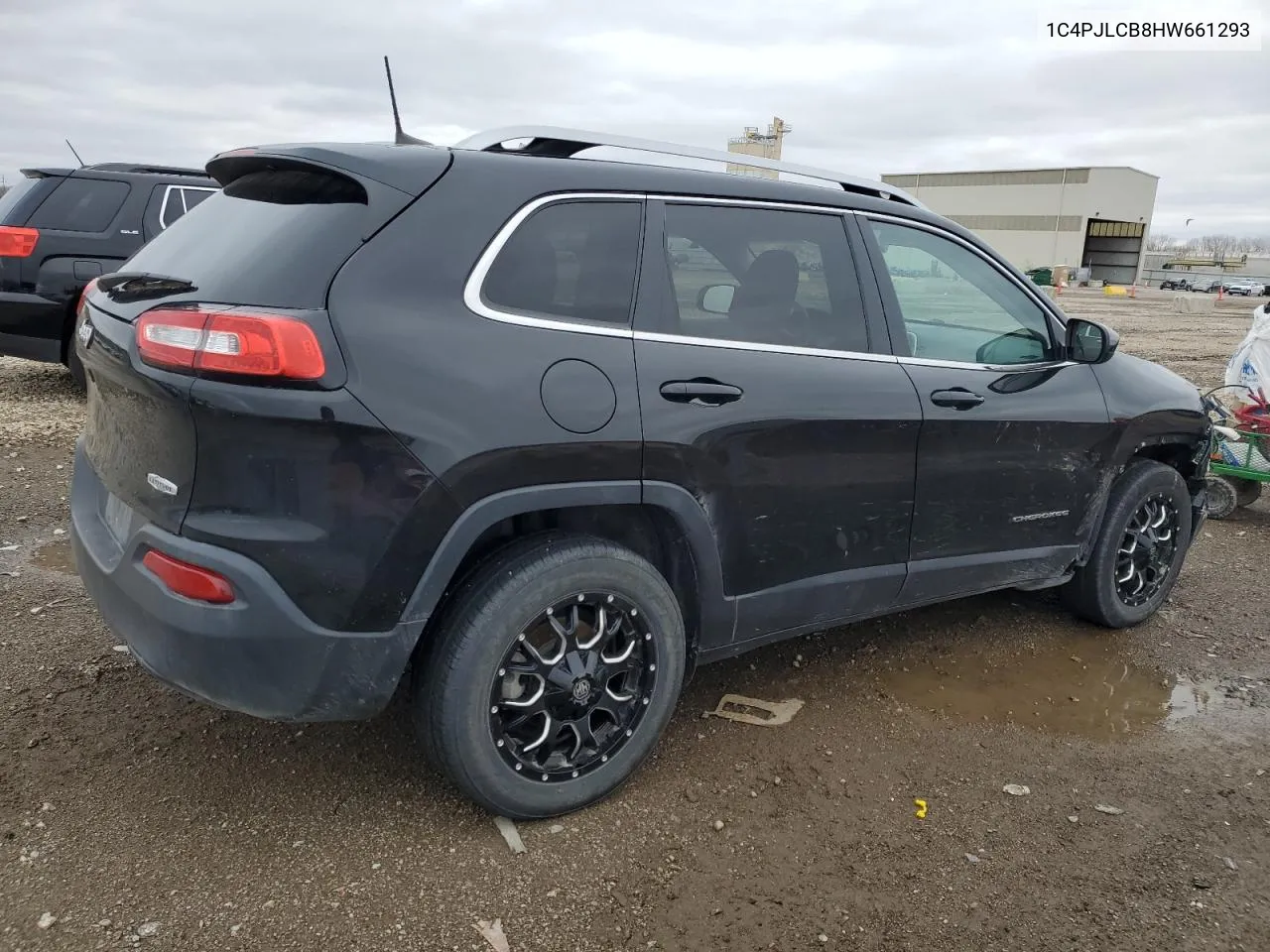 2017 Jeep Cherokee Latitude VIN: 1C4PJLCB8HW661293 Lot: 47519284