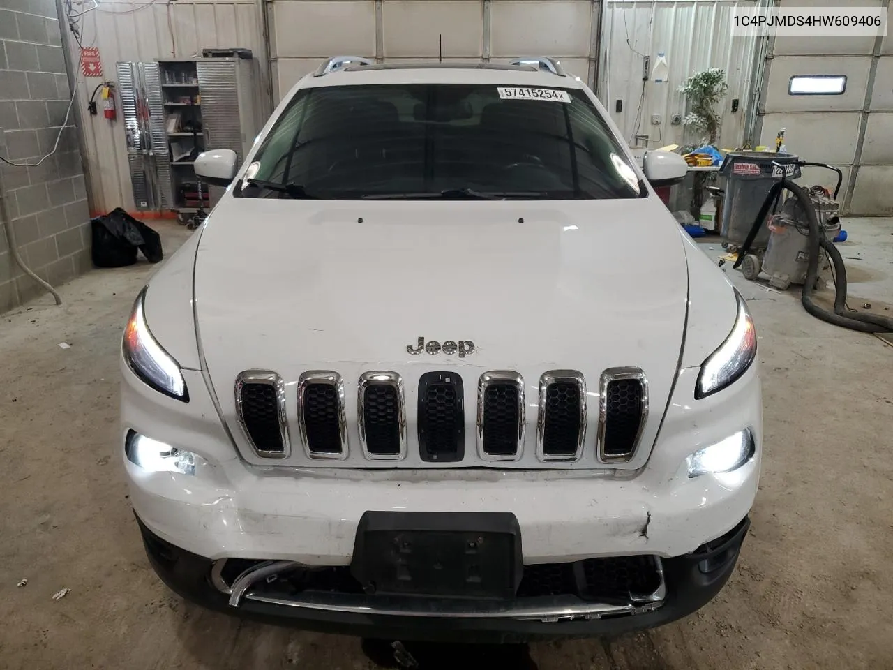 1C4PJMDS4HW609406 2017 Jeep Cherokee Limited