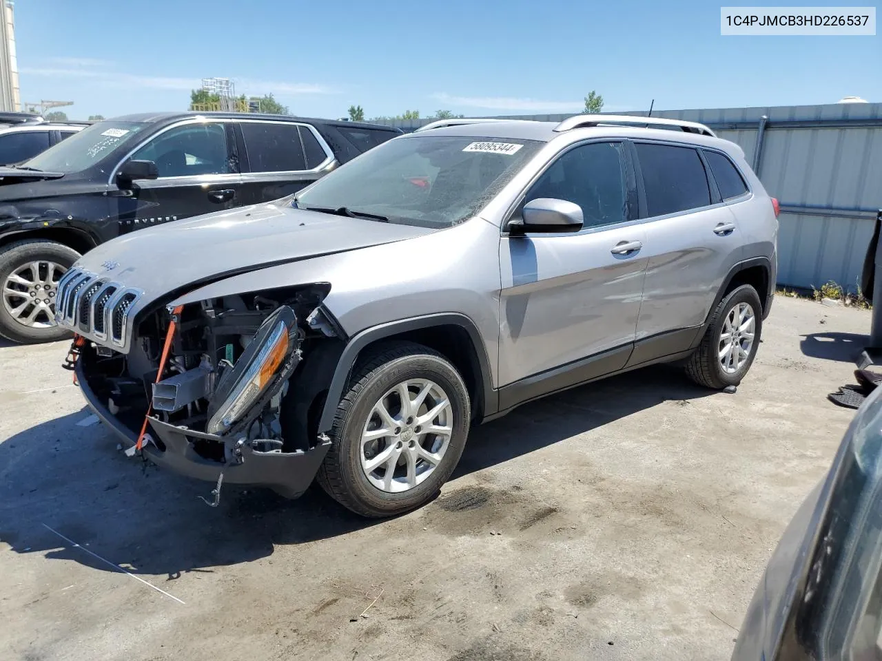 2017 Jeep Cherokee Latitude VIN: 1C4PJMCB3HD226537 Lot: 58095344