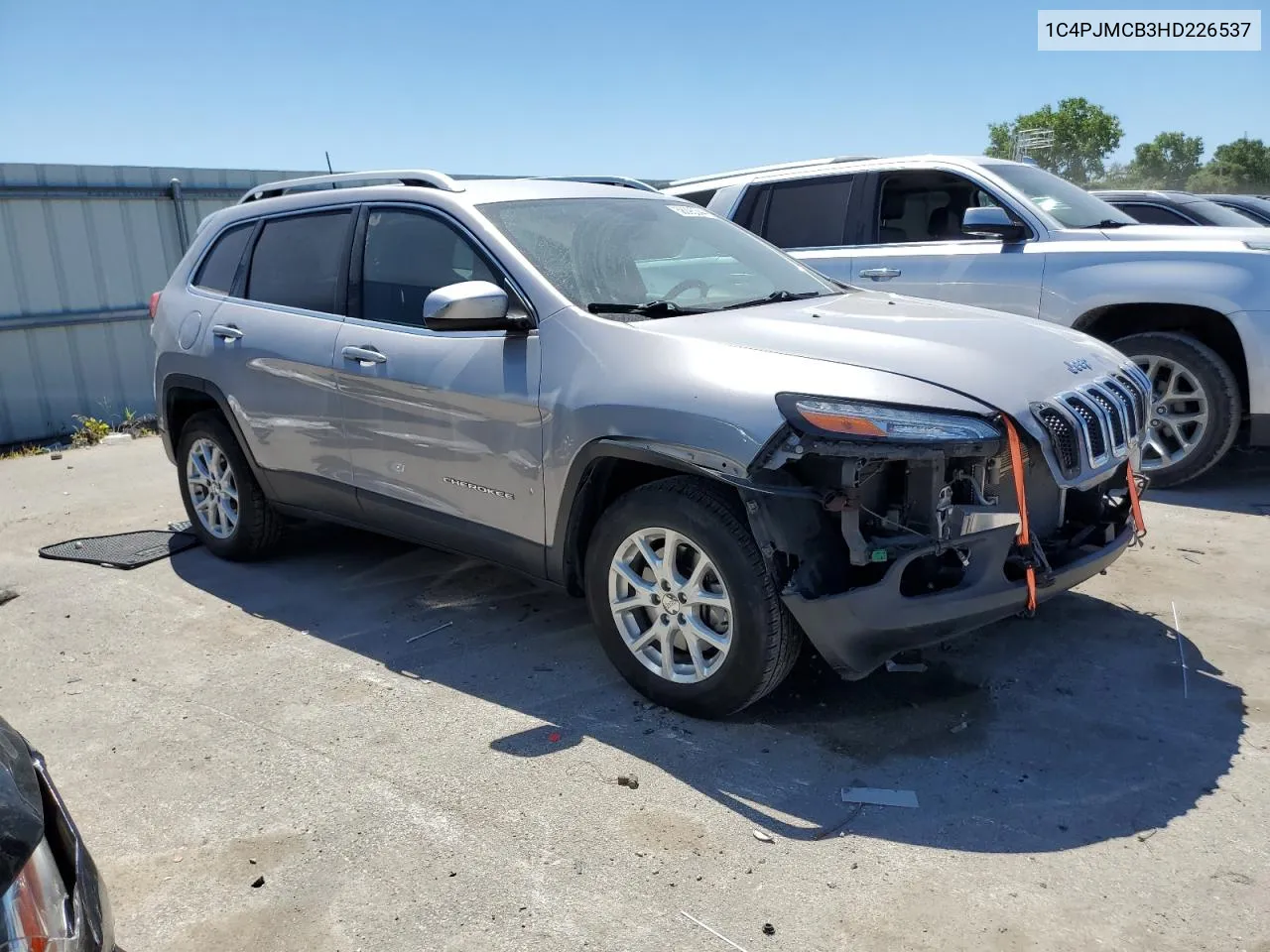 2017 Jeep Cherokee Latitude VIN: 1C4PJMCB3HD226537 Lot: 58095344