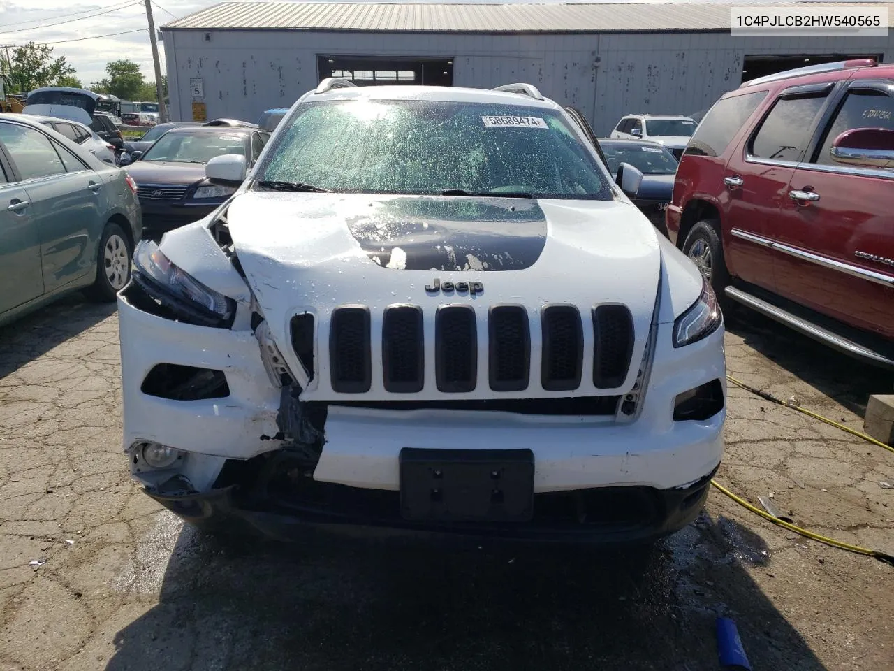 1C4PJLCB2HW540565 2017 Jeep Cherokee Latitude