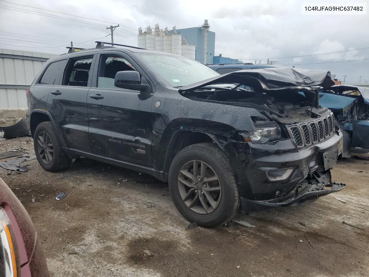 1C4RJFAG9HC637482 2017 Jeep Grand Cherokee Laredo