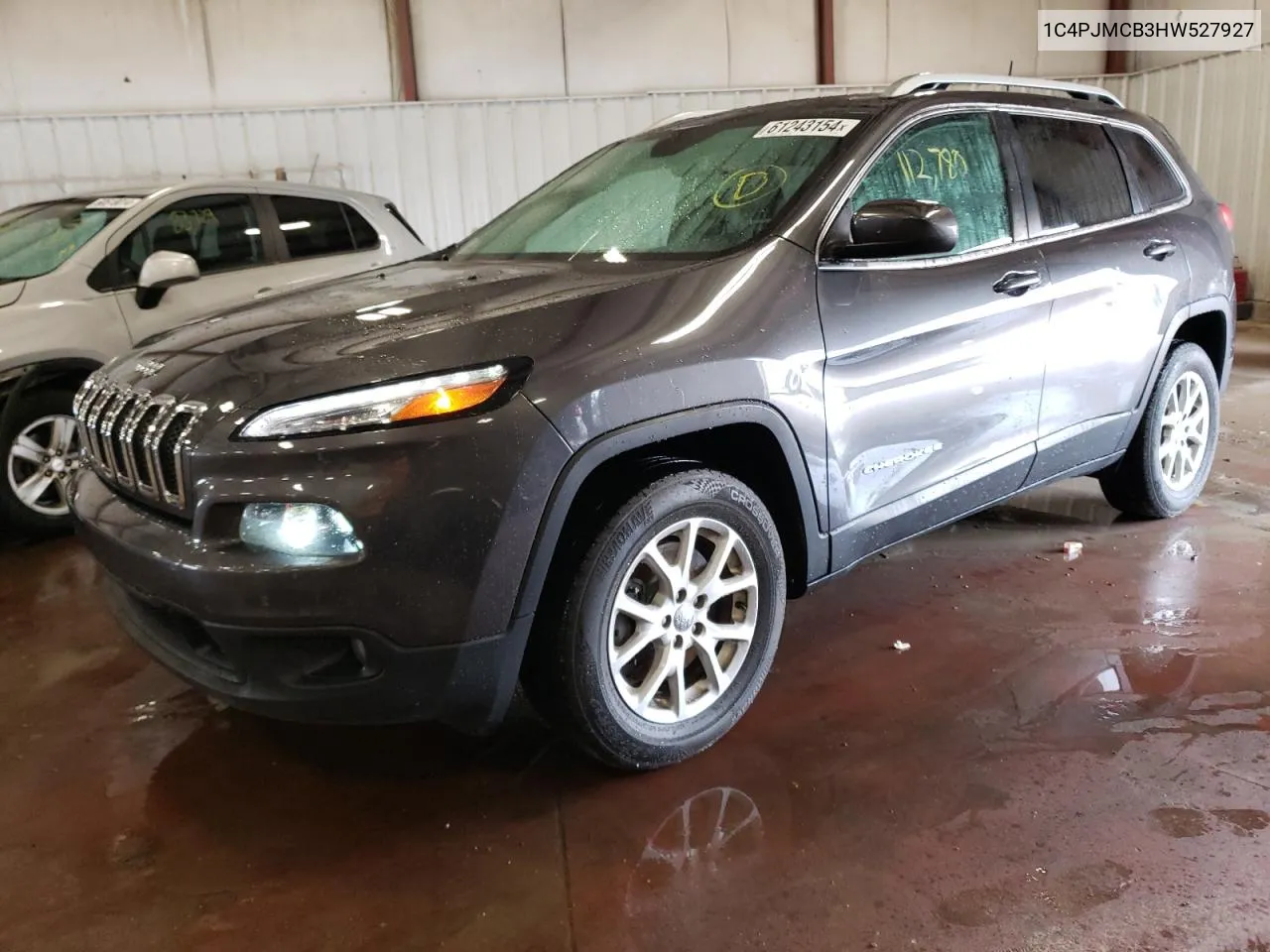 2017 Jeep Cherokee Latitude VIN: 1C4PJMCB3HW527927 Lot: 61243154