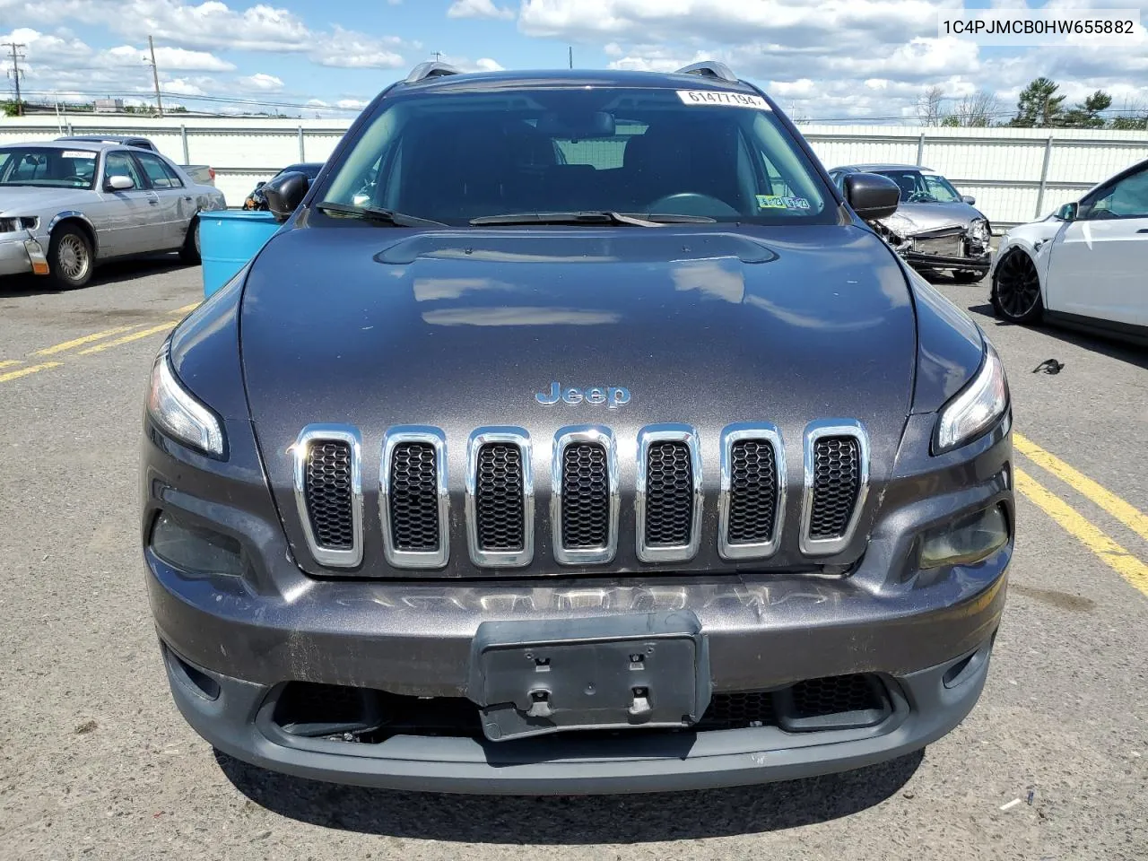 2017 Jeep Cherokee Latitude VIN: 1C4PJMCB0HW655882 Lot: 61477194