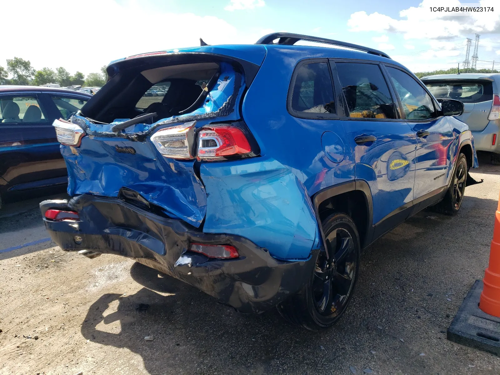 1C4PJLAB4HW623174 2017 Jeep Cherokee Sport