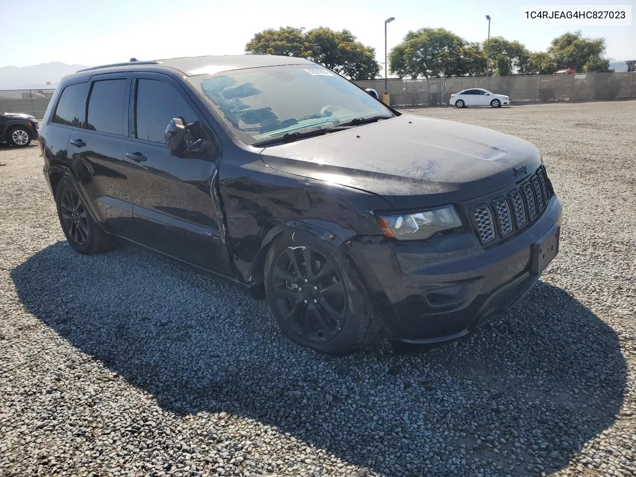 1C4RJEAG4HC827023 2017 Jeep Grand Cherokee Laredo