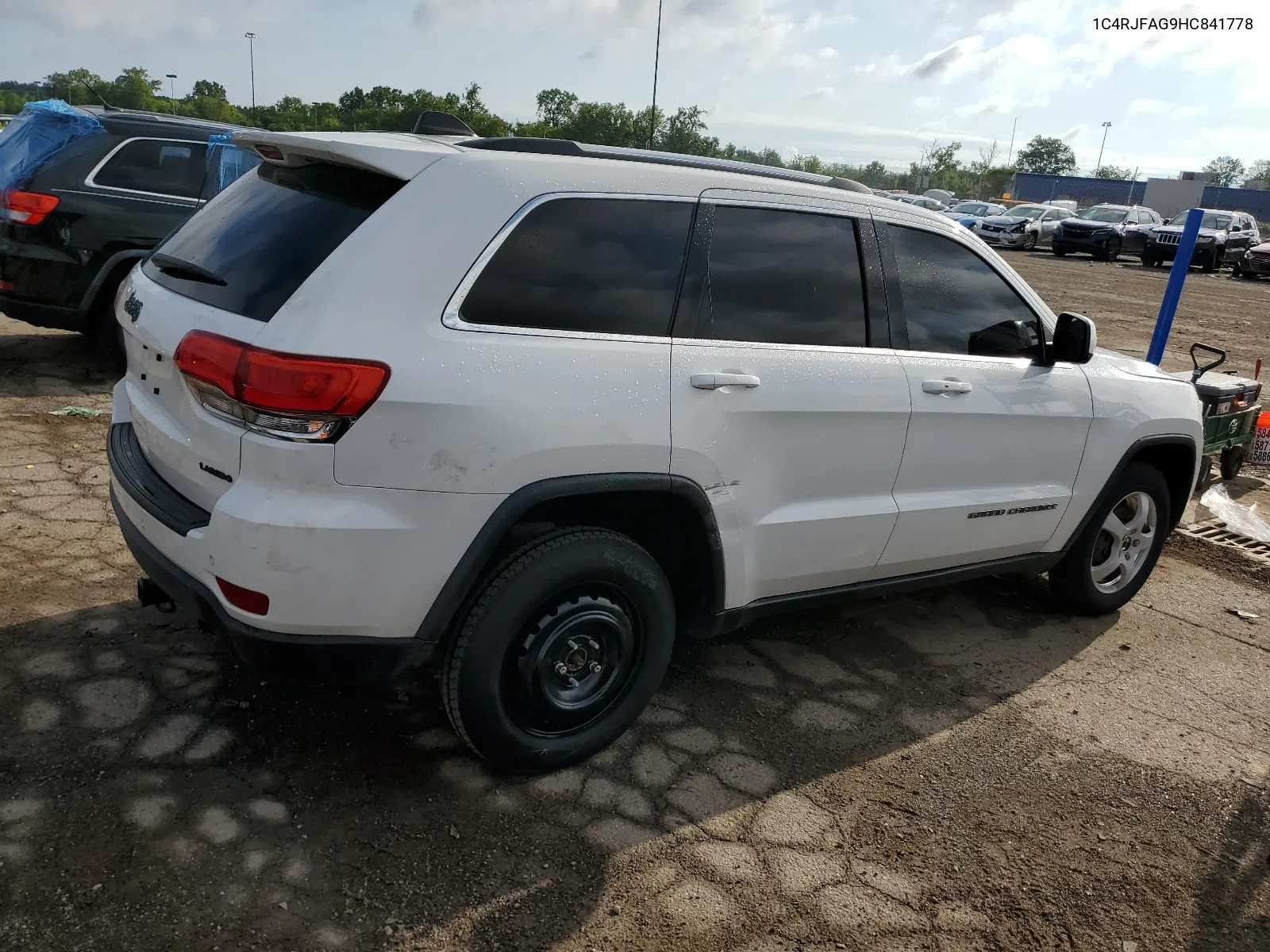 1C4RJFAG9HC841778 2017 Jeep Grand Cherokee Laredo