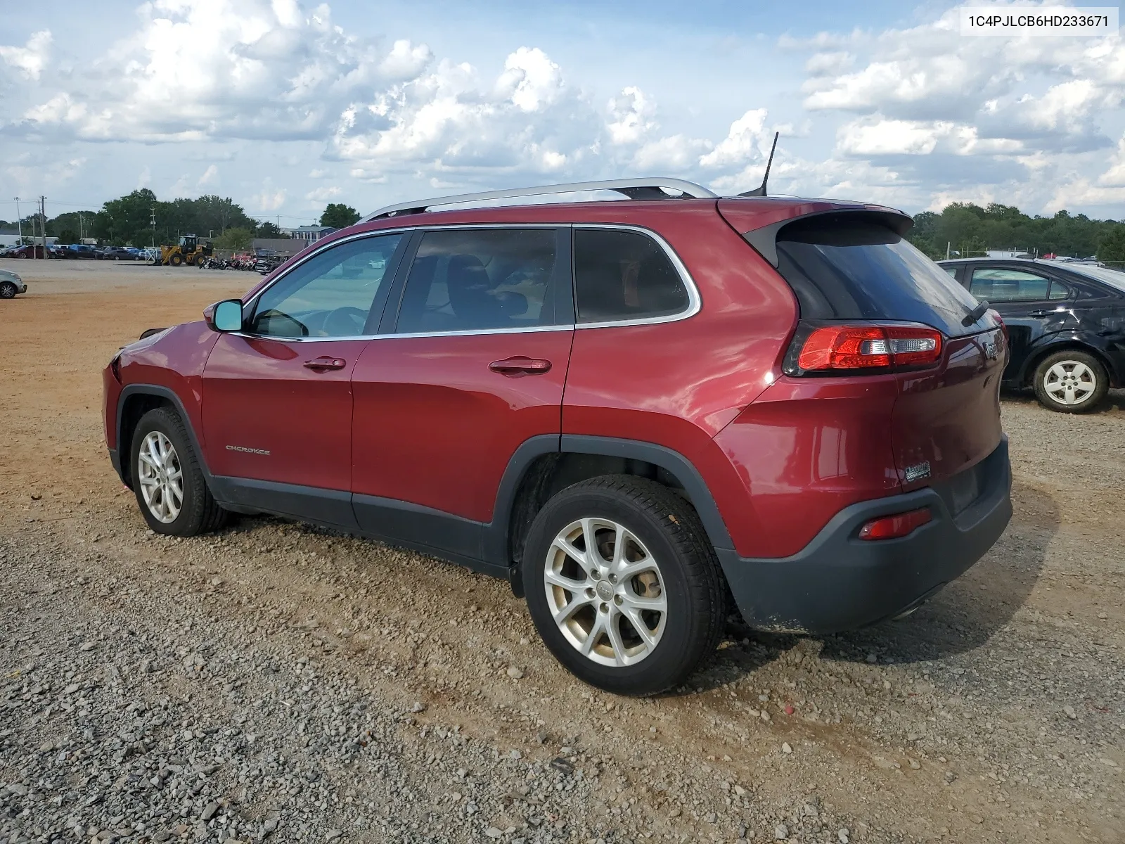 1C4PJLCB6HD233671 2017 Jeep Cherokee Latitude