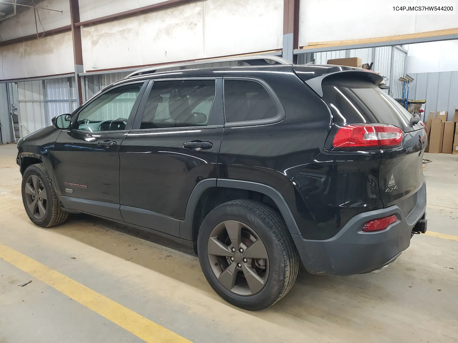 1C4PJMCS7HW544200 2017 Jeep Cherokee Latitude