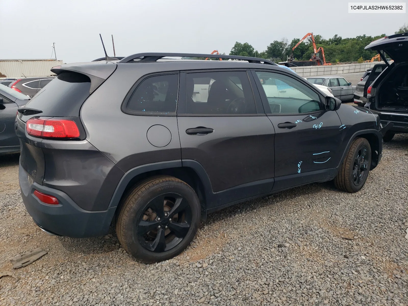 2017 Jeep Cherokee Sport VIN: 1C4PJLAS2HW652382 Lot: 63910224