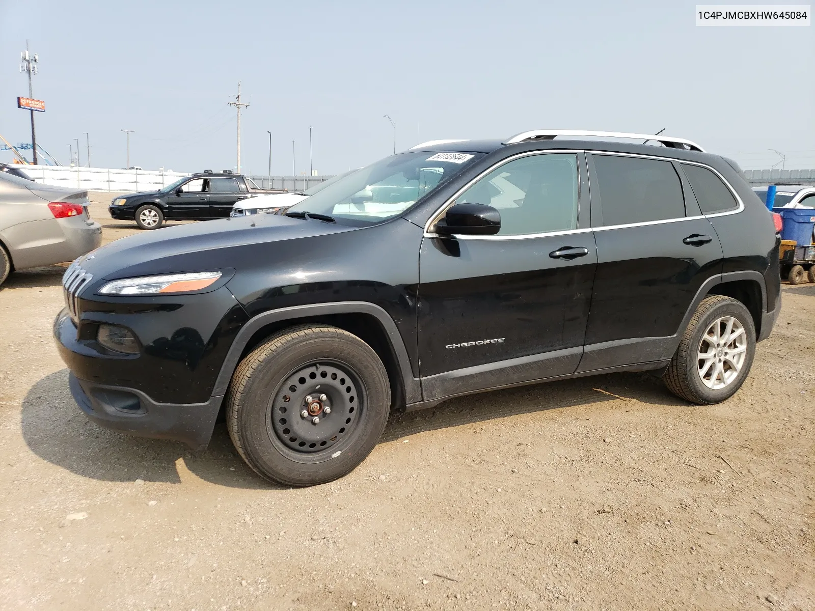 1C4PJMCBXHW645084 2017 Jeep Cherokee Latitude