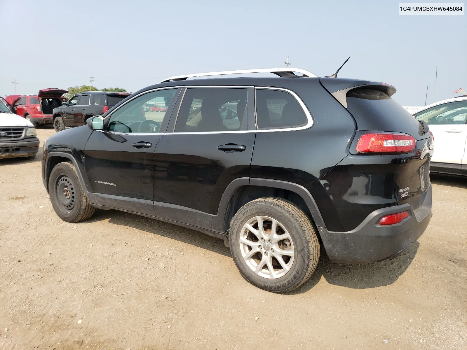 1C4PJMCBXHW645084 2017 Jeep Cherokee Latitude