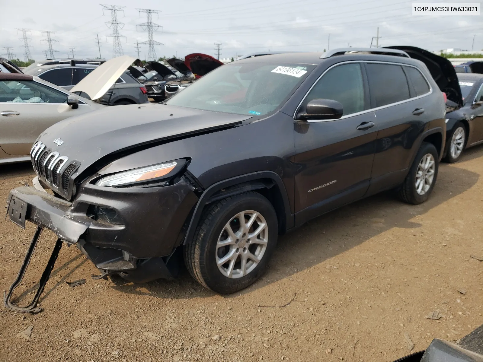 1C4PJMCS3HW633021 2017 Jeep Cherokee Latitude