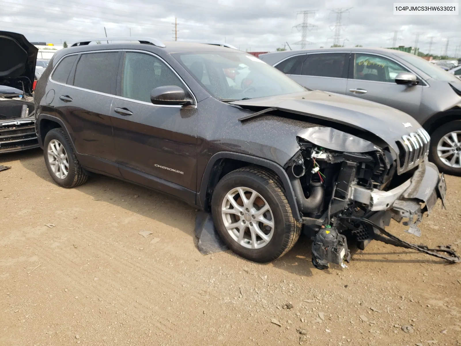 2017 Jeep Cherokee Latitude VIN: 1C4PJMCS3HW633021 Lot: 64190124