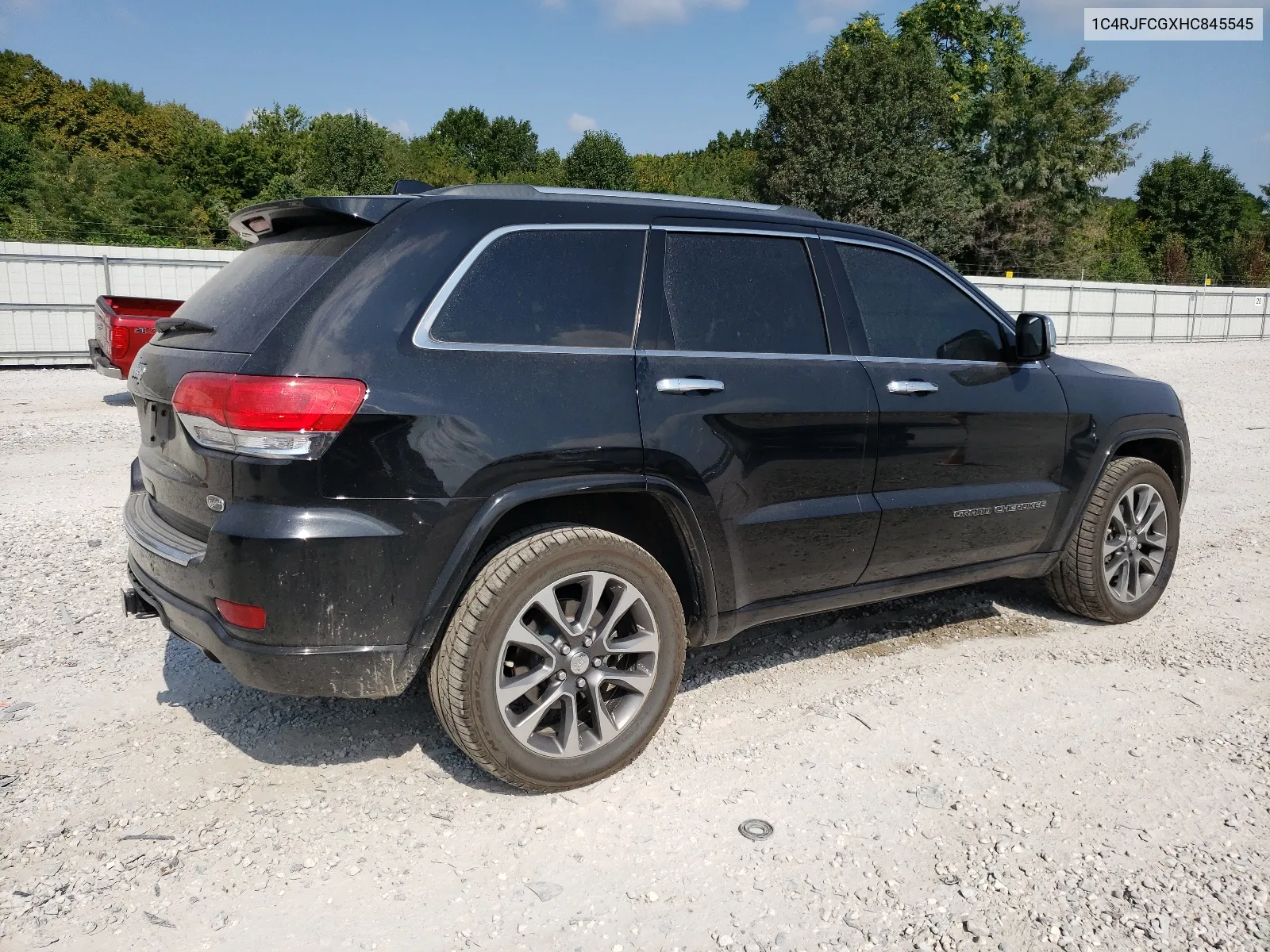 2017 Jeep Grand Cherokee Overland VIN: 1C4RJFCGXHC845545 Lot: 64505384