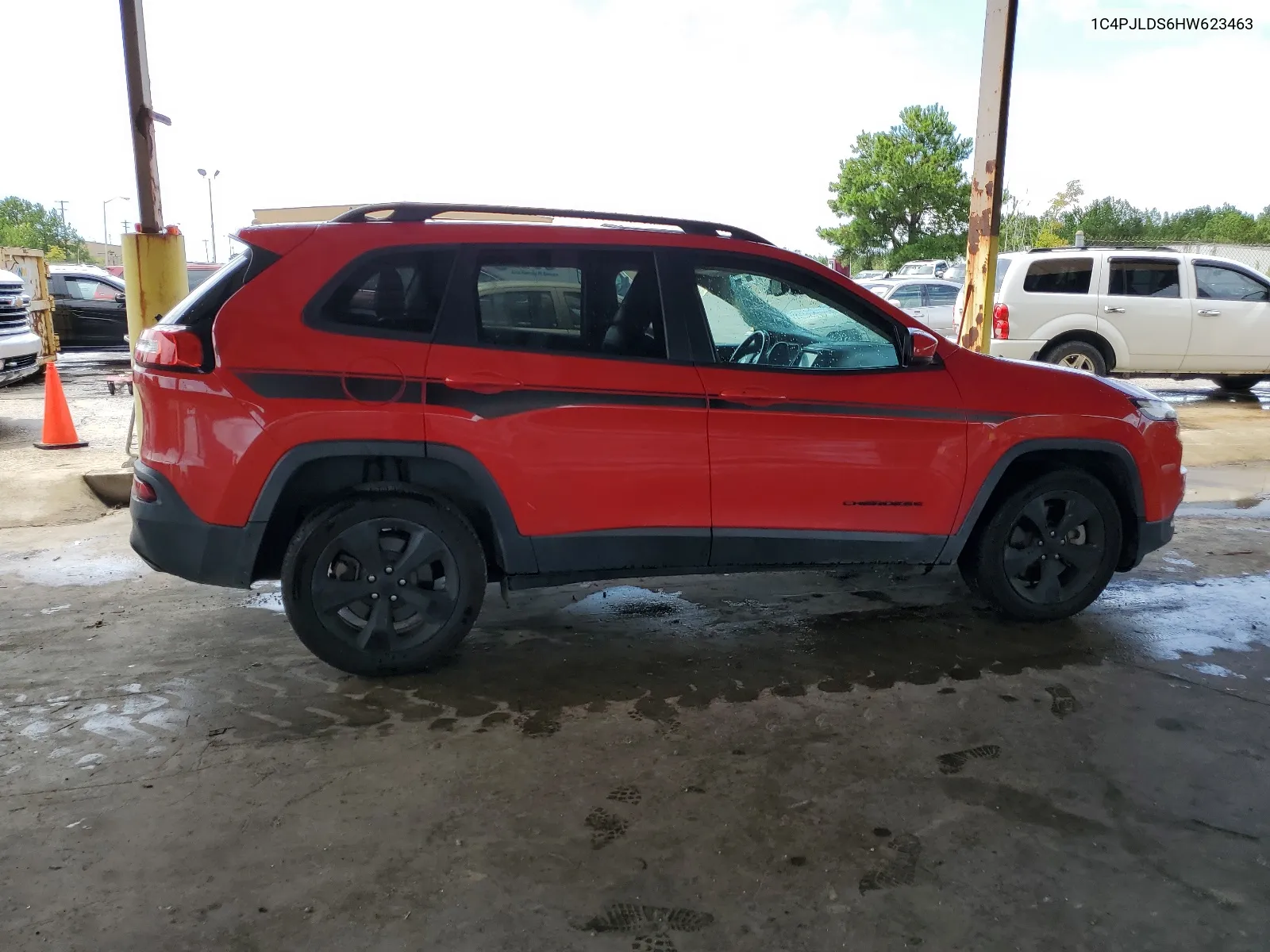 1C4PJLDS6HW623463 2017 Jeep Cherokee Limited