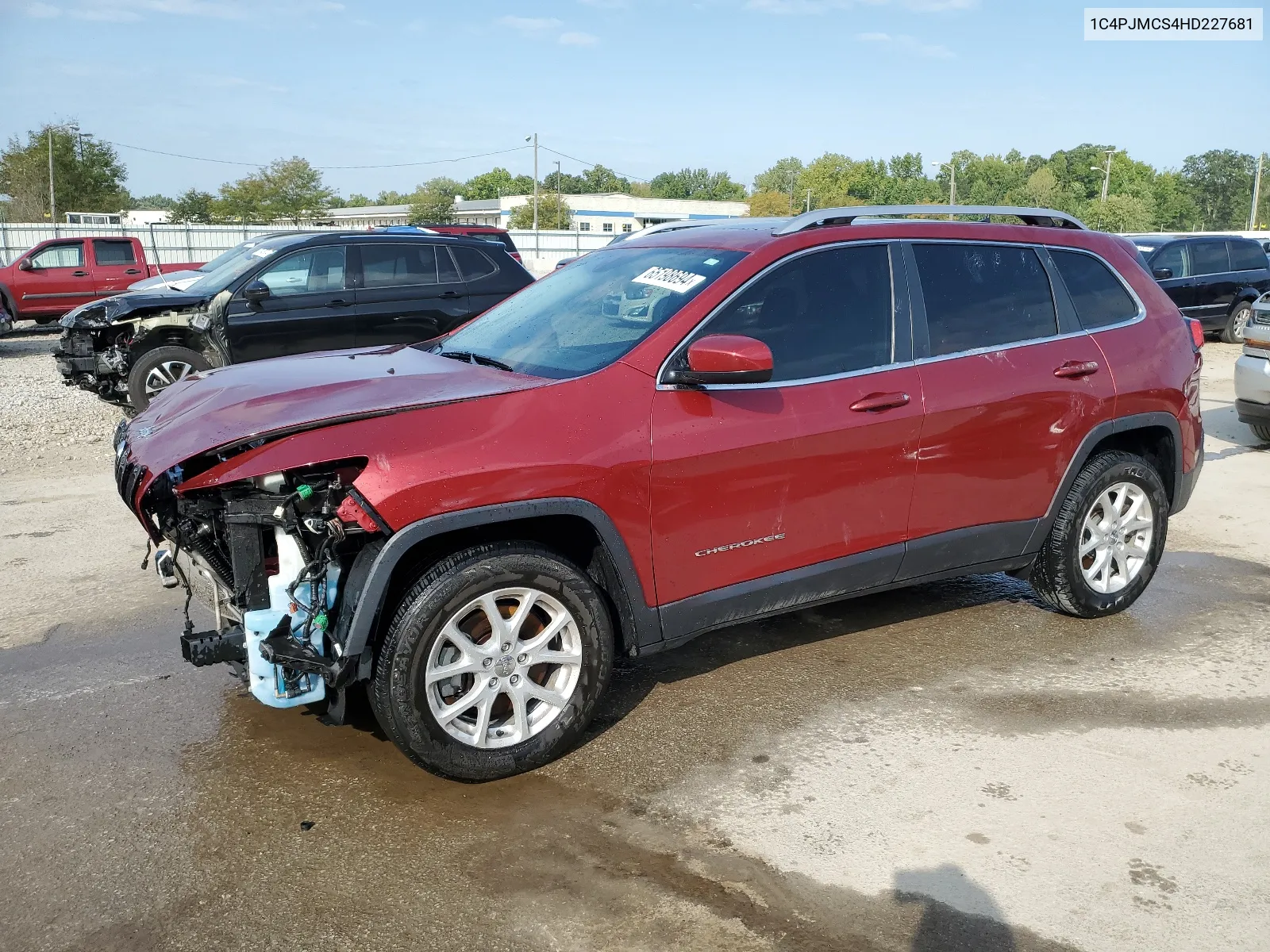 2017 Jeep Cherokee Latitude VIN: 1C4PJMCS4HD227681 Lot: 65198694