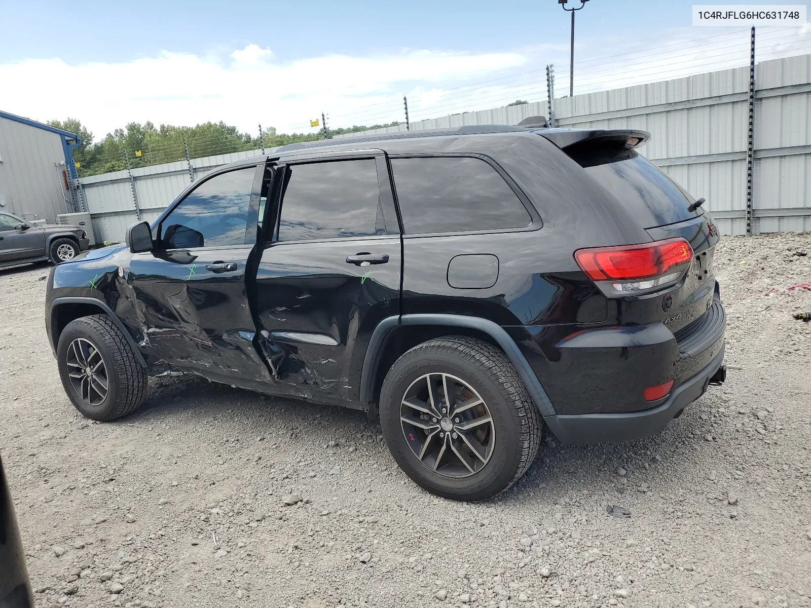 1C4RJFLG6HC631748 2017 Jeep Grand Cherokee Trailhawk