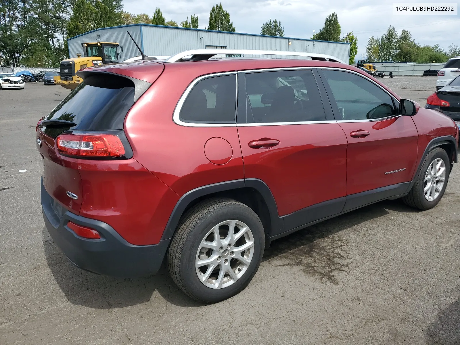 1C4PJLCB9HD222292 2017 Jeep Cherokee Latitude