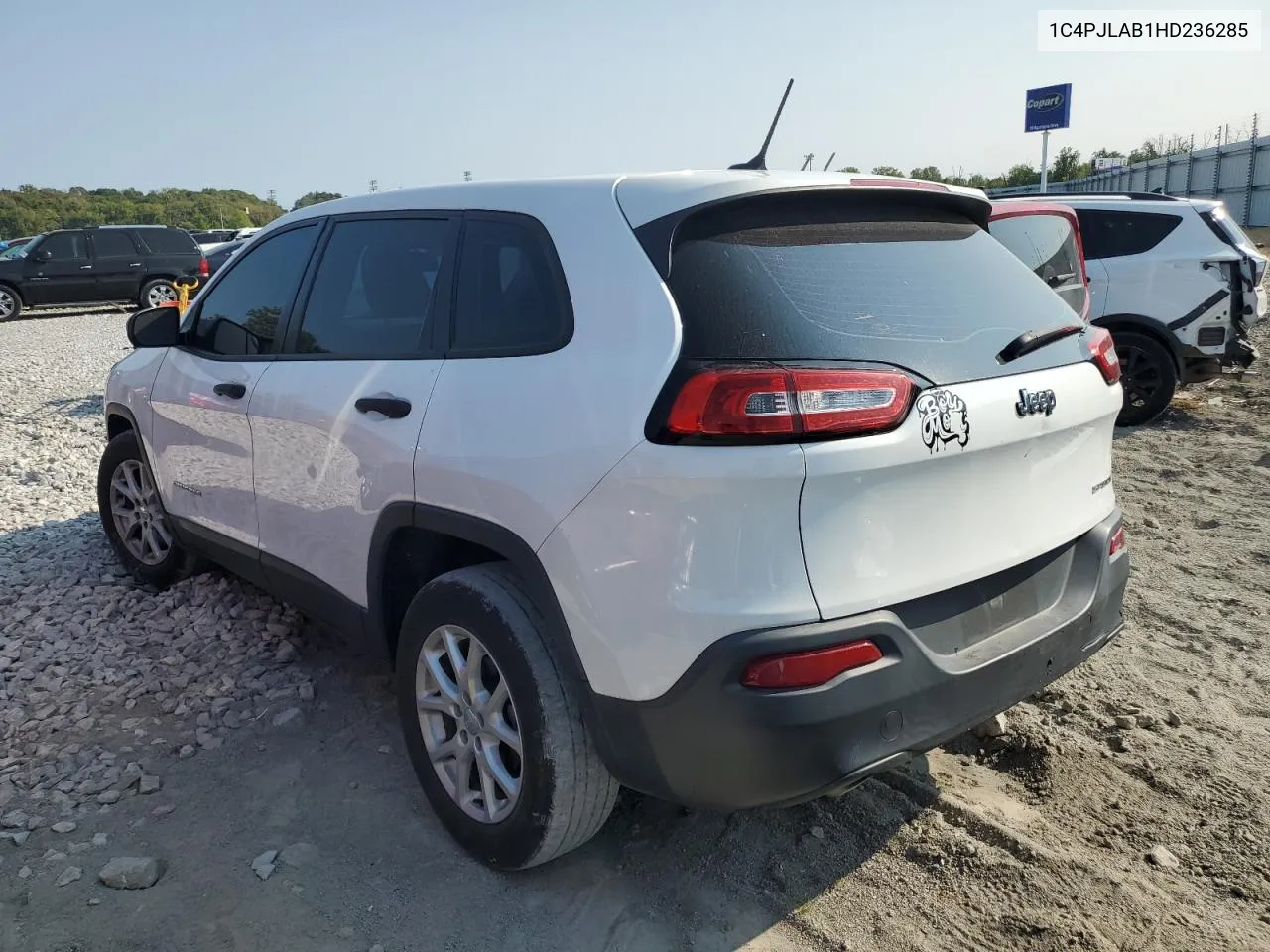 1C4PJLAB1HD236285 2017 Jeep Cherokee Sport