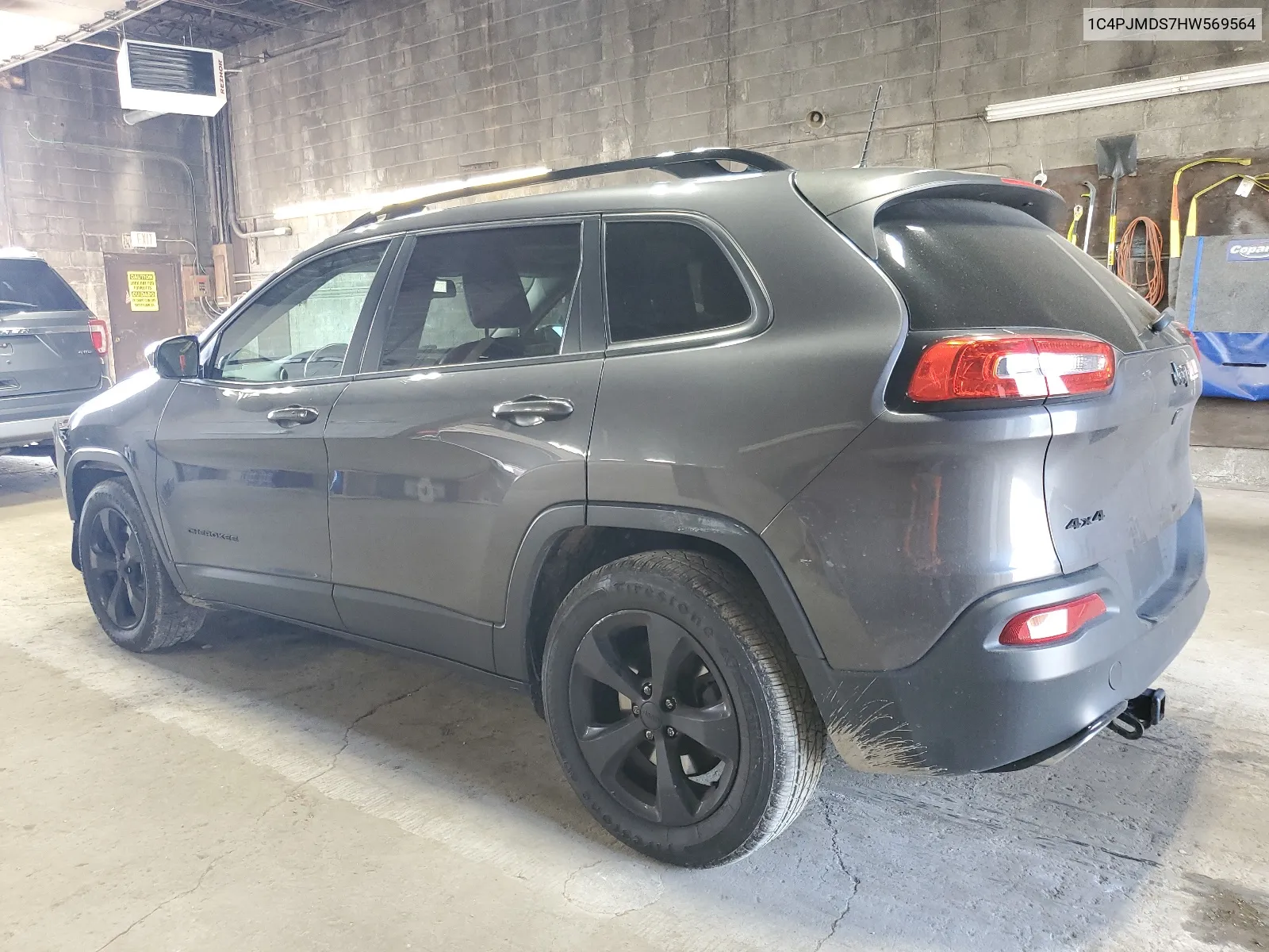 1C4PJMDS7HW569564 2017 Jeep Cherokee Limited