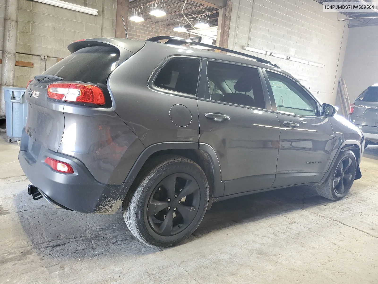 1C4PJMDS7HW569564 2017 Jeep Cherokee Limited