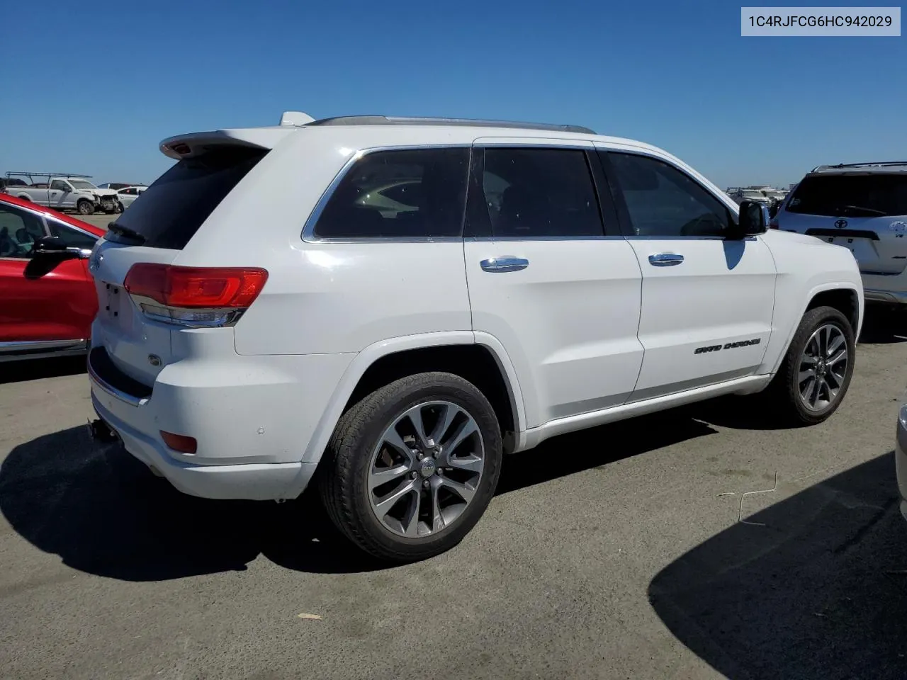 2017 Jeep Grand Cherokee Overland VIN: 1C4RJFCG6HC942029 Lot: 68093354