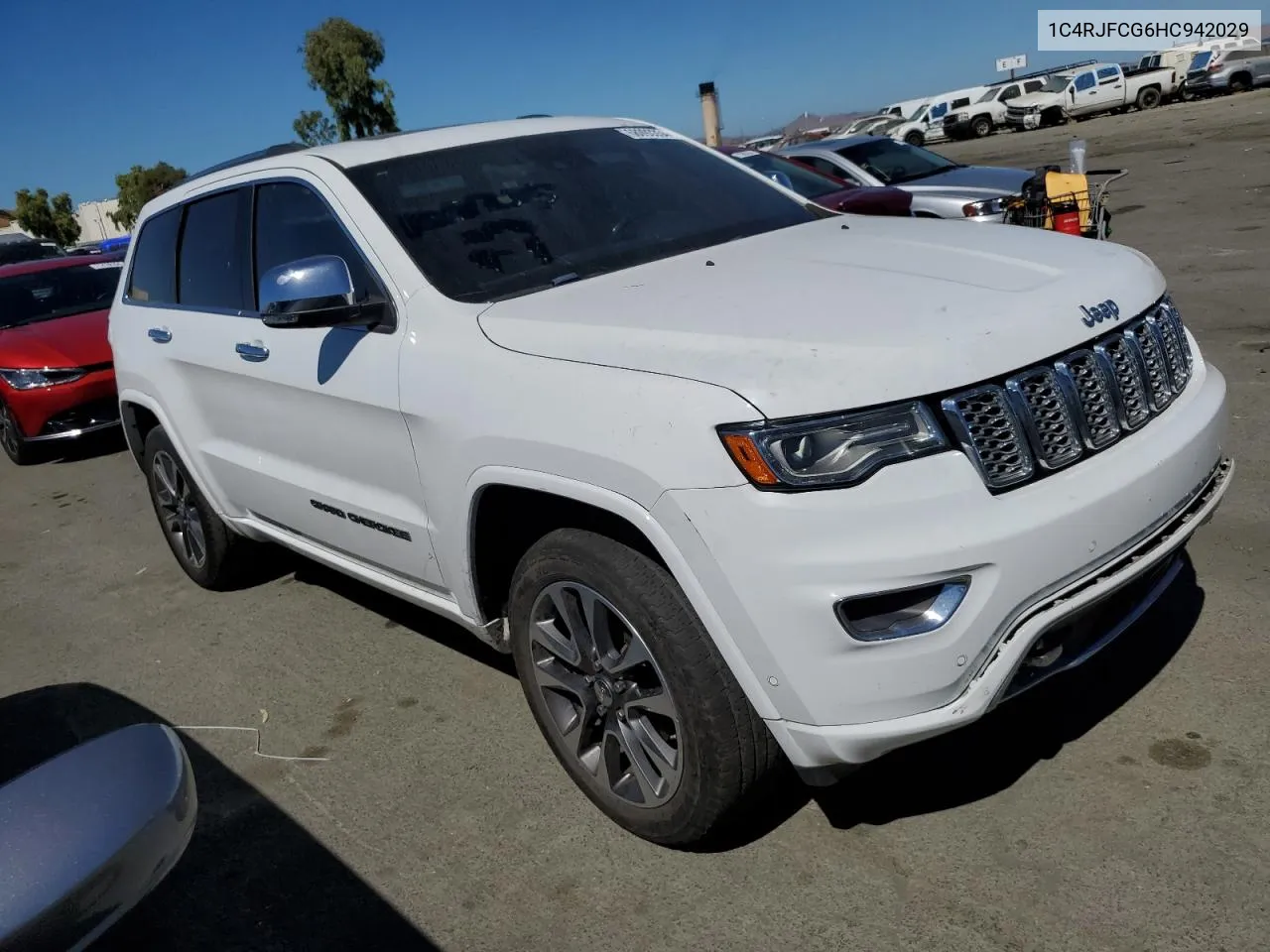 2017 Jeep Grand Cherokee Overland VIN: 1C4RJFCG6HC942029 Lot: 68093354