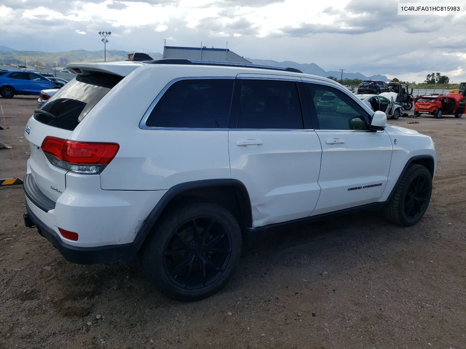 1C4RJFAG1HC815983 2017 Jeep Grand Cherokee Laredo