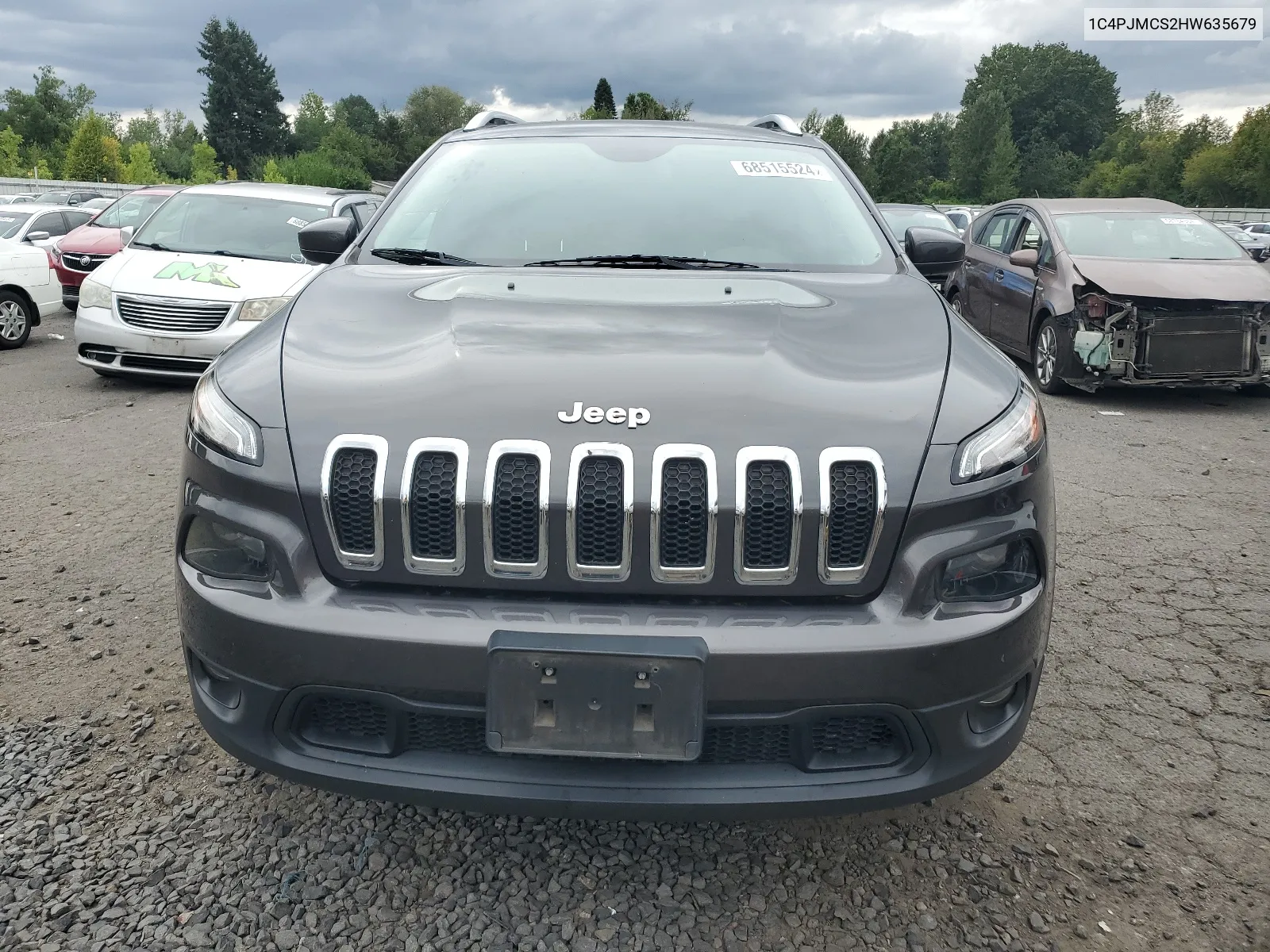 1C4PJMCS2HW635679 2017 Jeep Cherokee Latitude