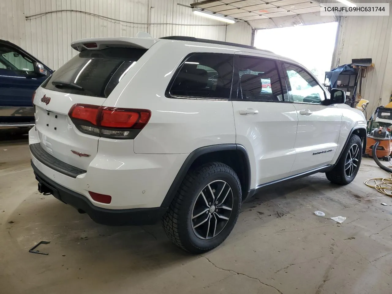 1C4RJFLG9HC631744 2017 Jeep Grand Cherokee Trailhawk