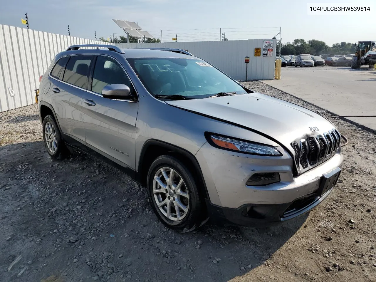 2017 Jeep Cherokee Latitude VIN: 1C4PJLCB3HW539814 Lot: 68987504